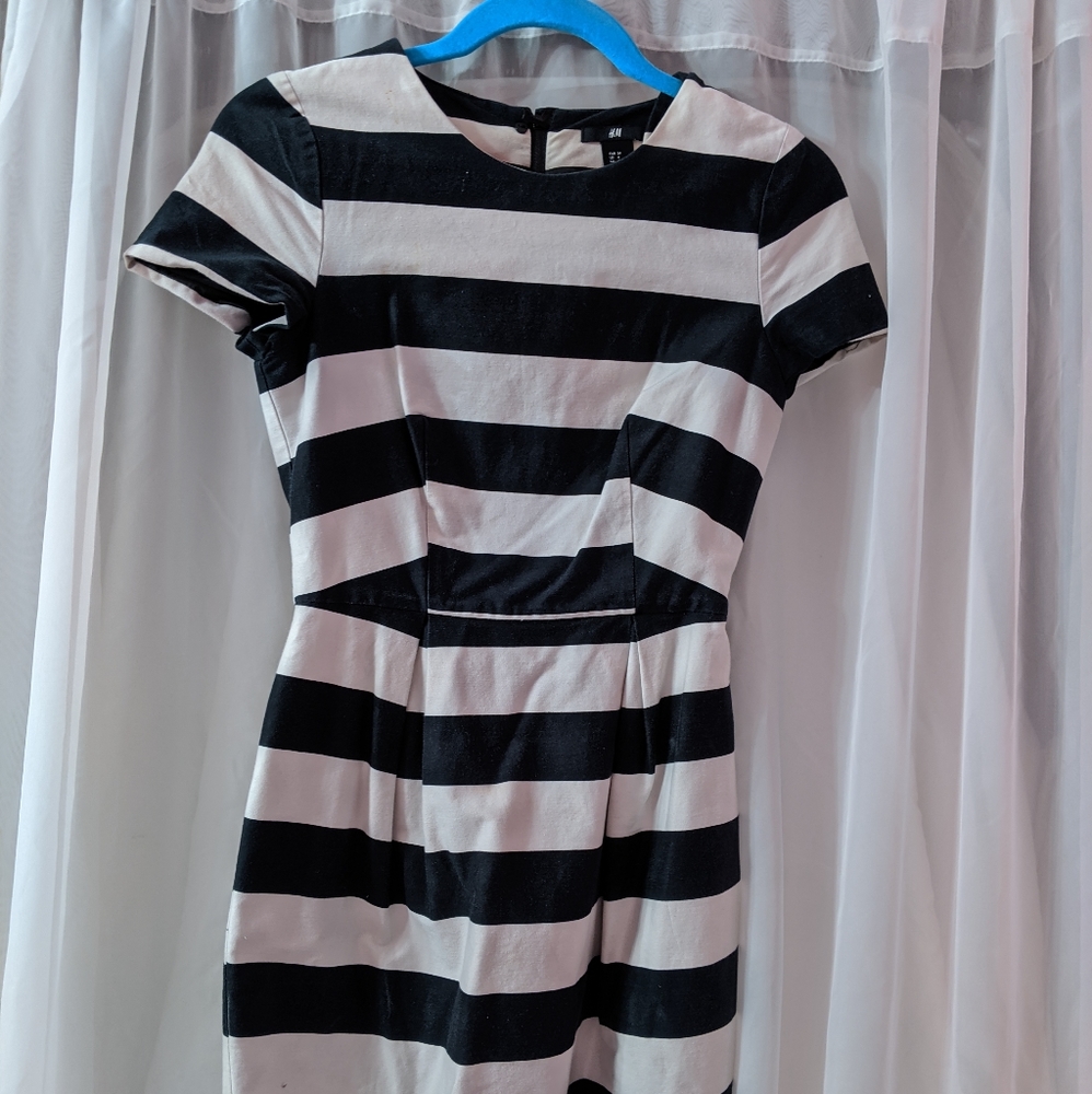 H&M navy blue and white striped dress
